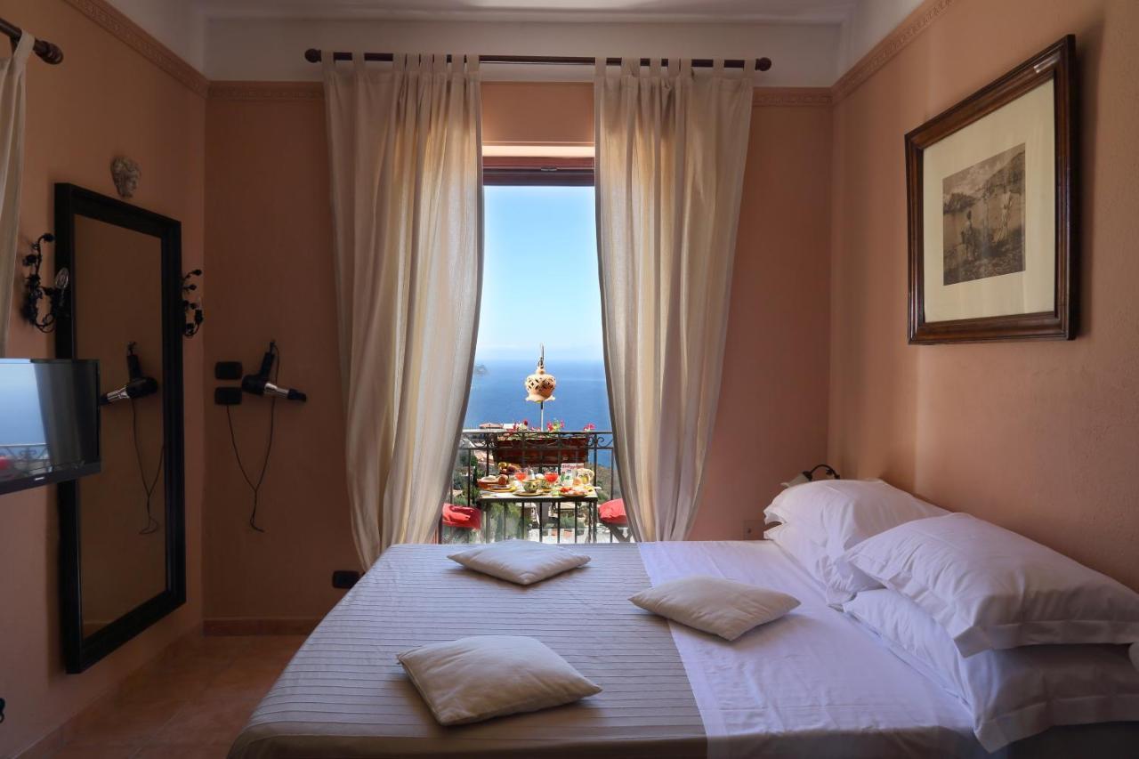 Isoco Guest House SantʼAlessio Siculo Exterior foto