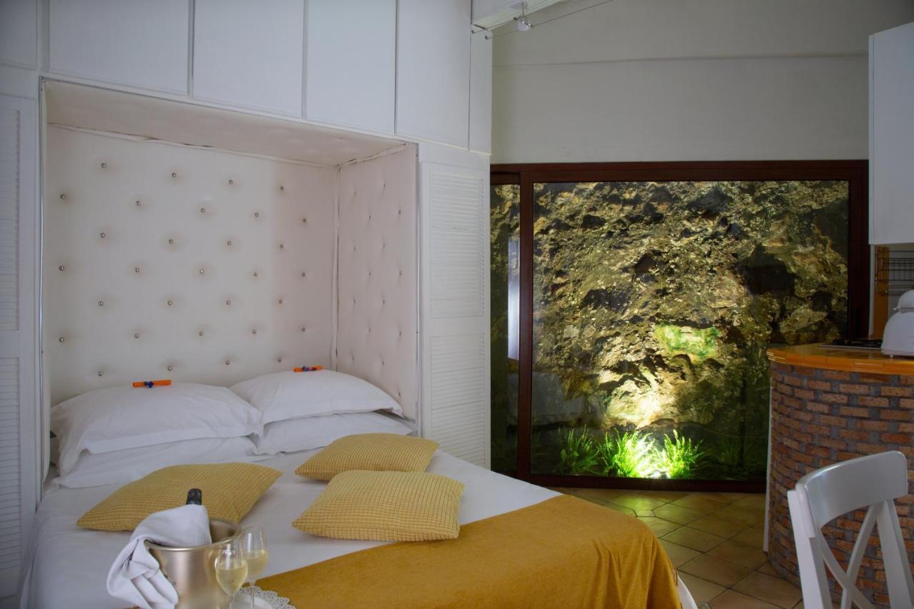 Isoco Guest House SantʼAlessio Siculo Exterior foto