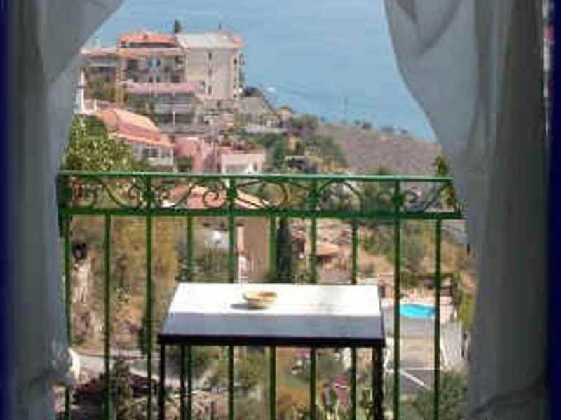 Isoco Guest House SantʼAlessio Siculo Exterior foto